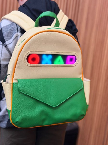 תיק גב ירוק עם לד